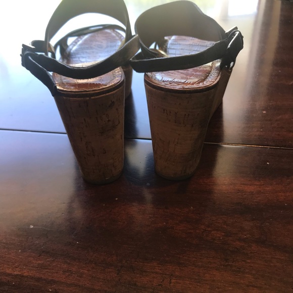 Black size 8 wedges - Picture 3 of 4